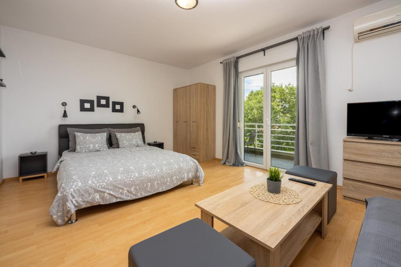 Apartments Claudia Криквеница Екстериор снимка