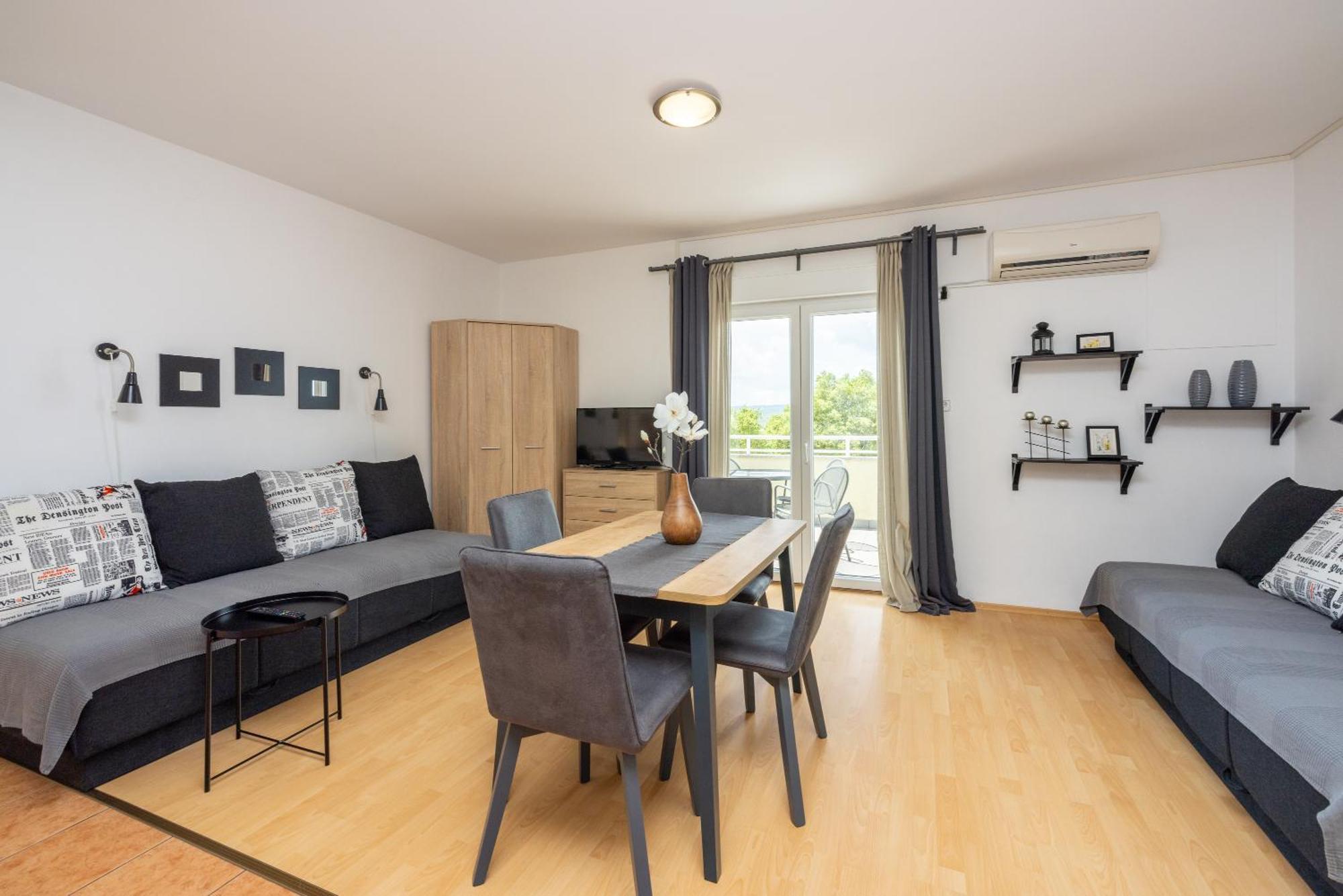 Apartments Claudia Криквеница Екстериор снимка