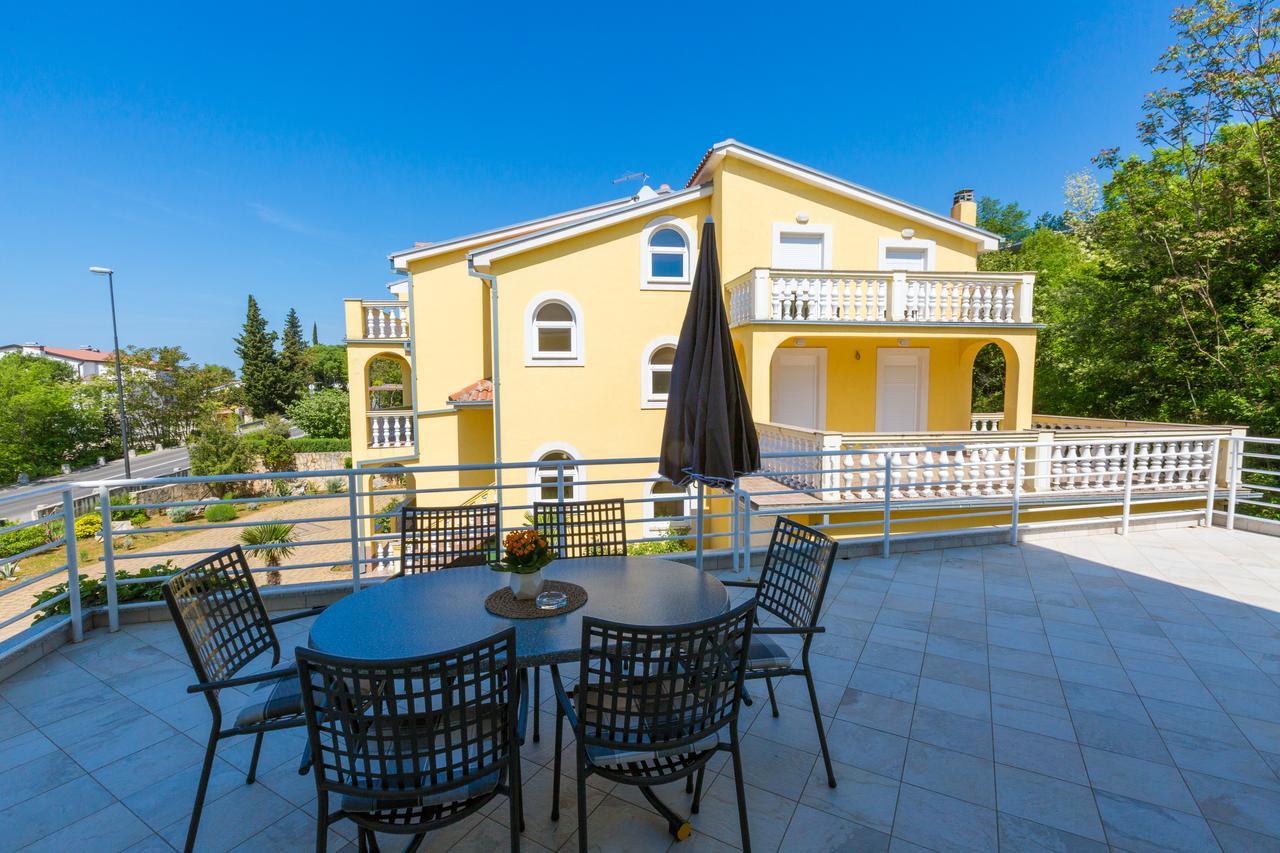 Apartments Claudia Криквеница Екстериор снимка